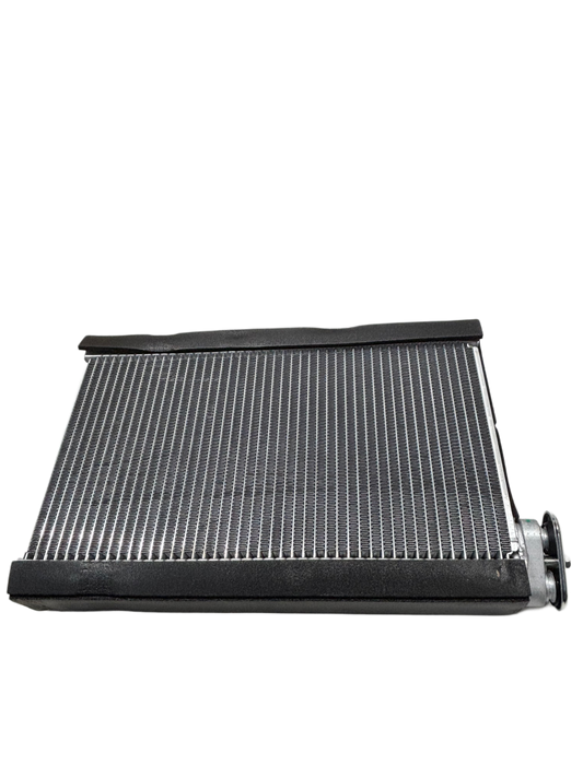 Evaporator For Isuzu NRR NPR-HD NPR 2008-2010 4HK1 5.2L