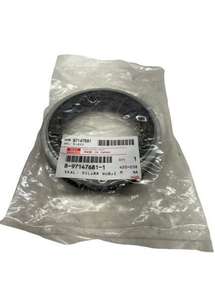 Oil Seal Rear Hub Inner For Isuzu NRR NQR 4HE1 4.8L 4HK1 5.2L 1999-2016